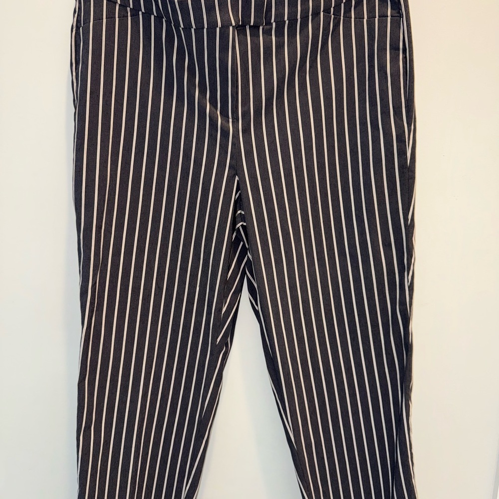 18 Lane Bryant The Madison Ankle No Gap Elastic waistband NWT Lane Bryant navy